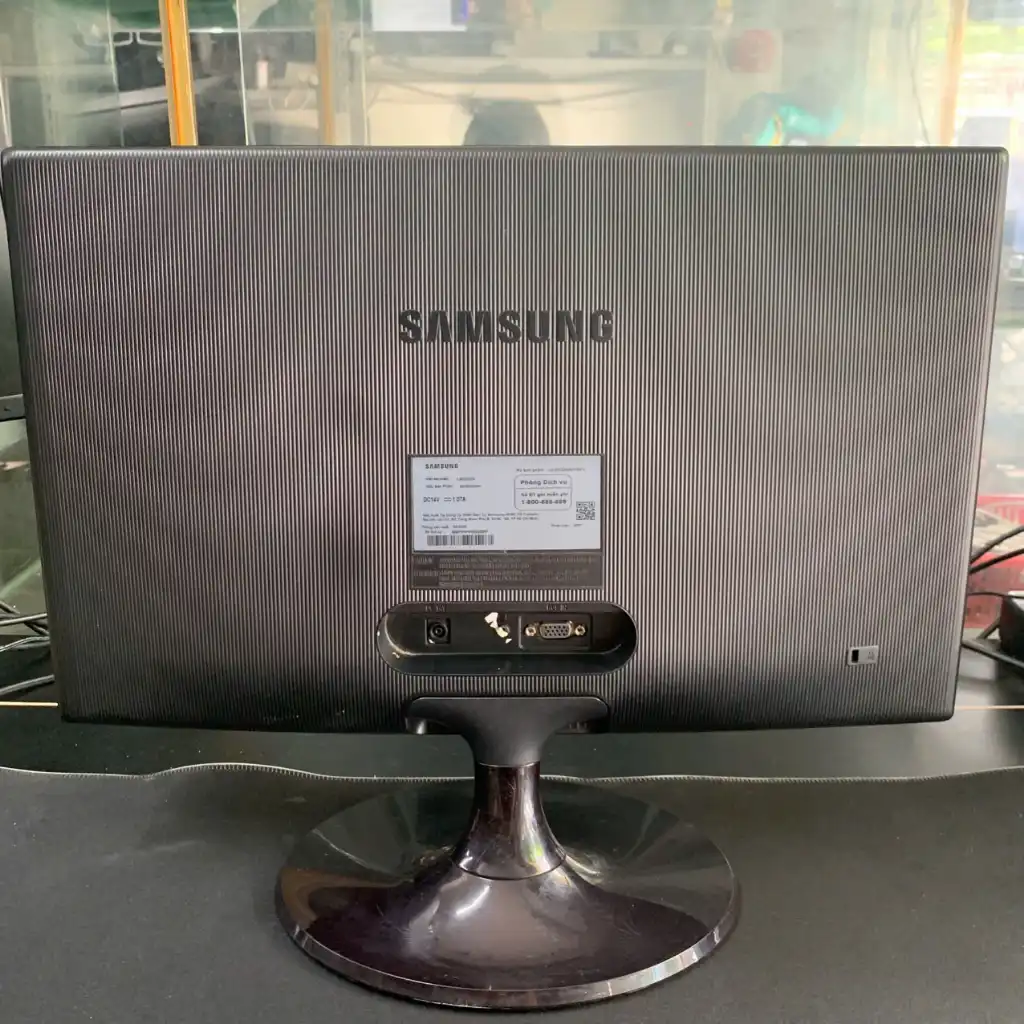 Màn hình Samsung LS20D300 | 19.5 inch | TN | HD+ 1600x900 | 60Hz | HDMI + VGA 2