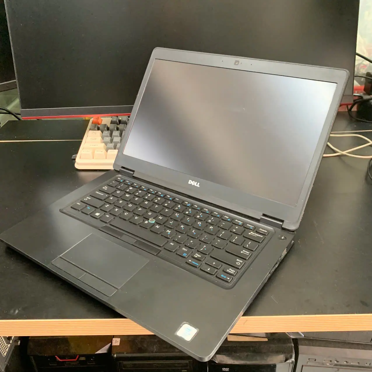 Dell Latitude 5480 | Core i5-7300U | RAM 8GB | SSD 256GB | 14" FHD 4
