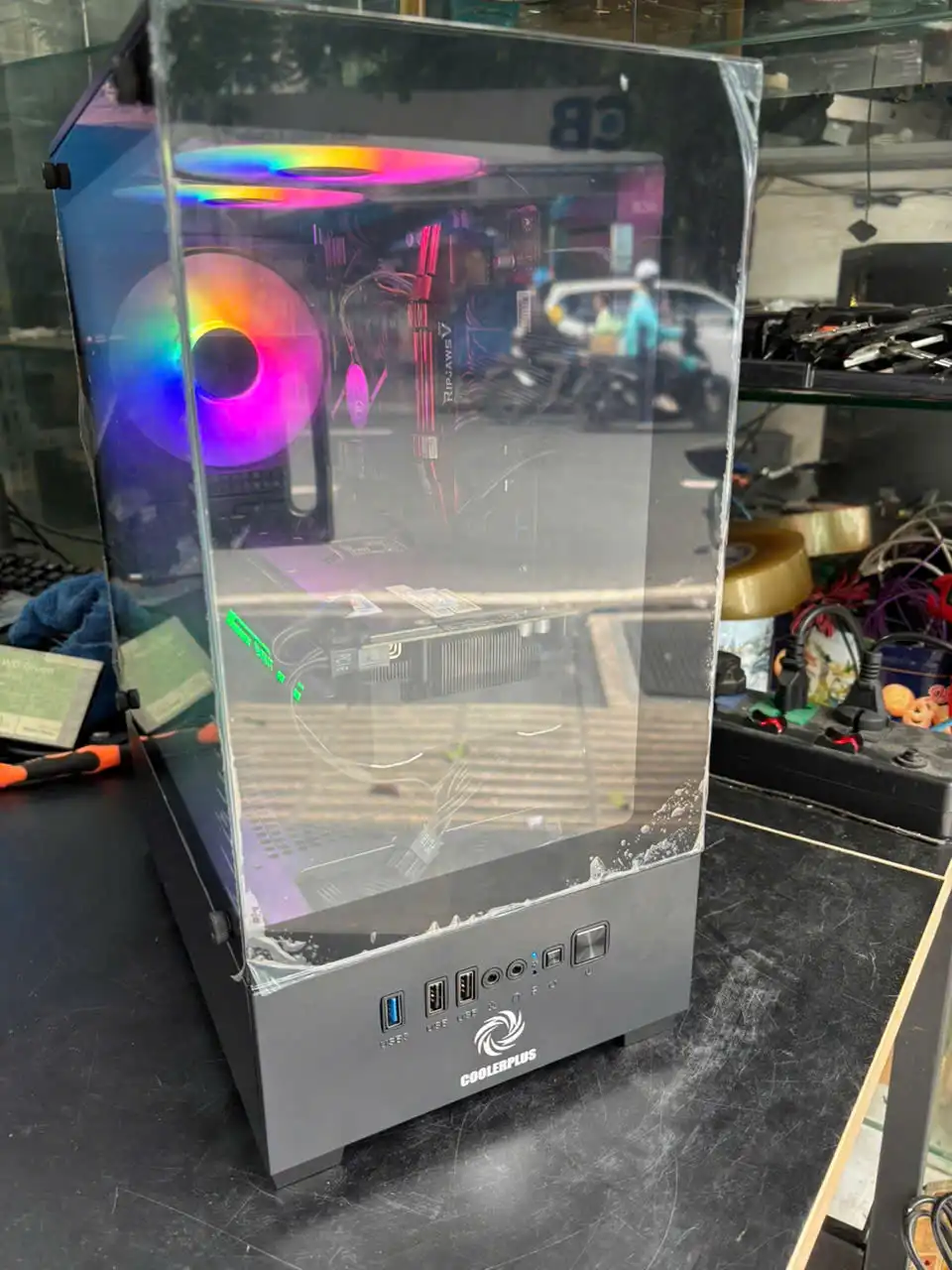 PC Gaming | Gigabyte H310M DS2 | Intel Core i5-9400 | RAM G.Skill 16GB | SSD SK hynix SC300 256GB + HDD 750GB | Palit GTX 1060 6GB | Atom PF650W 2