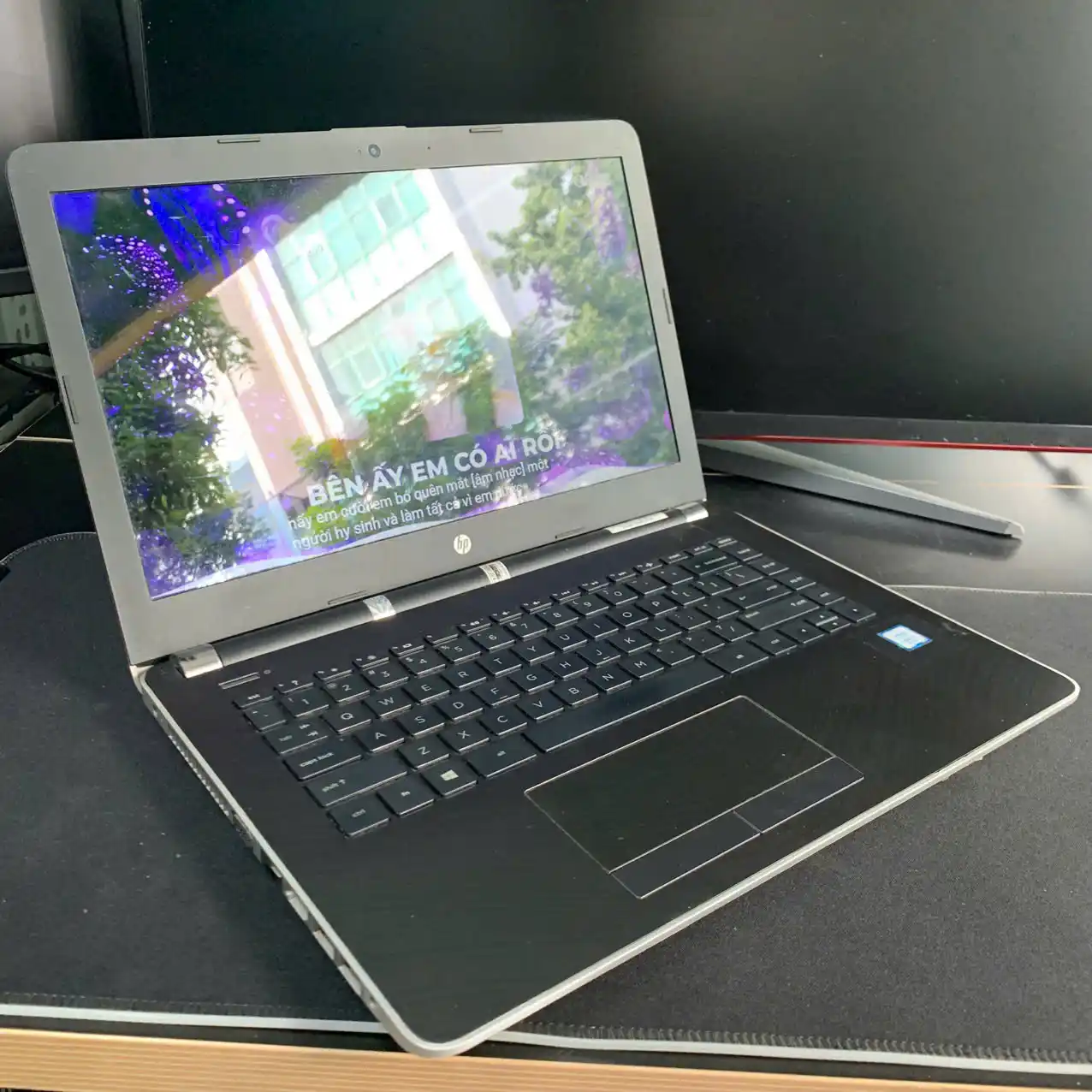 HP Laptop 14-bs Series | Core i5-8250U | RAM 8GB | SSD 240GB | 14 inch HD 3