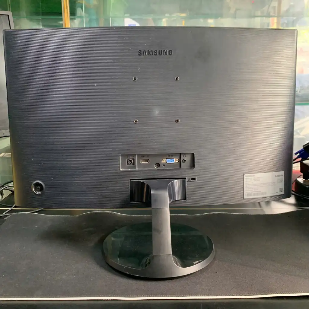 Màn hình cong Samsung LS24C360 | 24 inch | VA | Full HD | 100Hz | HDMI + VGA 2