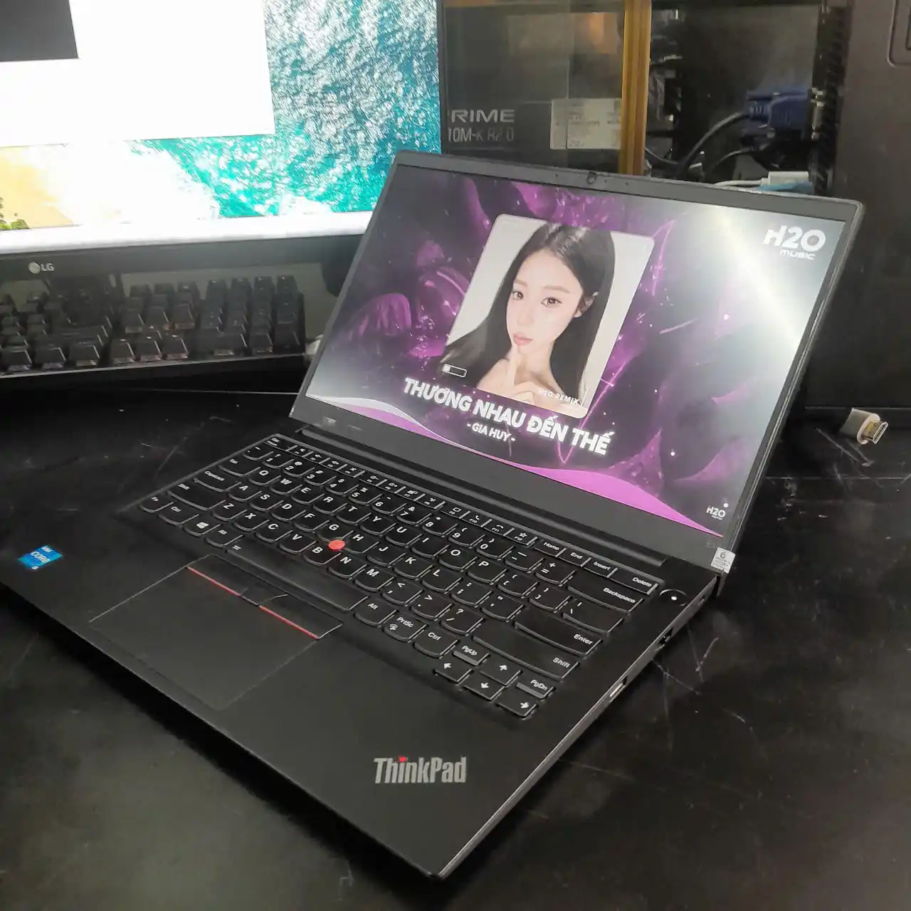 Lenovo ThinkPad E14 Gen 2 Like New | Intel Core i5-1135G7 | RAM 16GB | SSD 256GB | 14 inch FHD | Pin 100% | SSD 100% 3