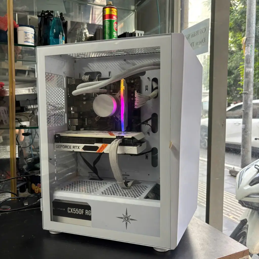PC Gaming | Gigabyte H610 | Intel Core i5-12400F | RAM T-Force Delta RGB 16GB | SSD 500GB | Colorful iGame RTX 3050 8GB | Corsair CX550F RGB | Tản nước Cooler Master 3 Fan