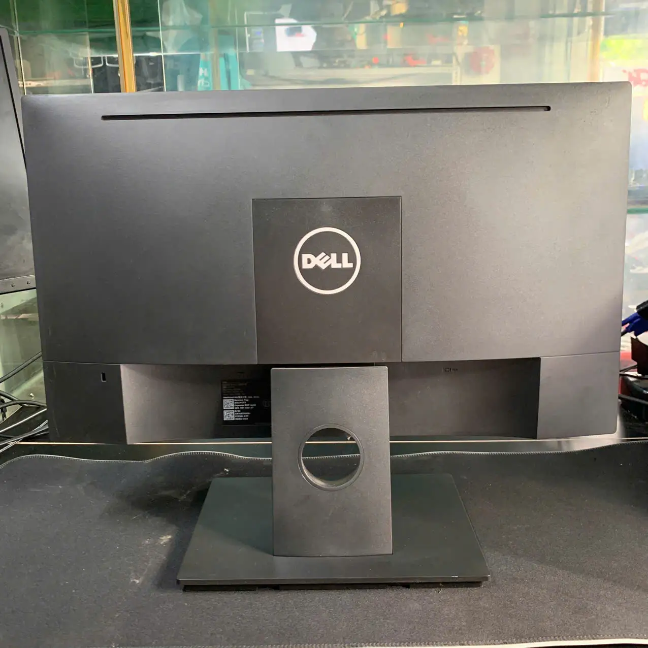 Màn hình Dell E2216HV | 22 inch | TN | Full HD 1920x1080 | 60Hz | VGA 2