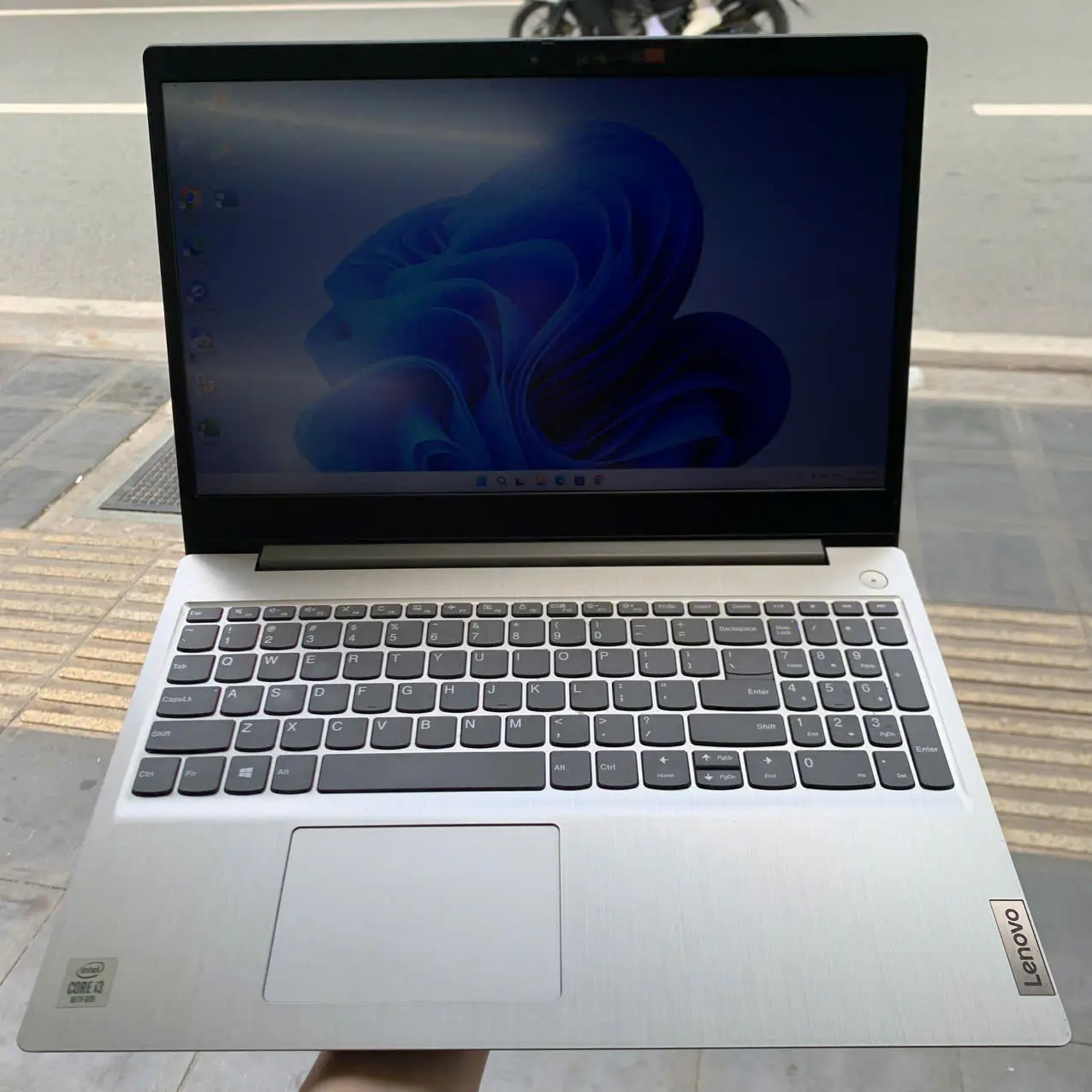 Lenovo IdeaPad 3 15IIL05 | Core i3-1005G1 | RAM 8GB | SSD 256GB | 15.6" HD
