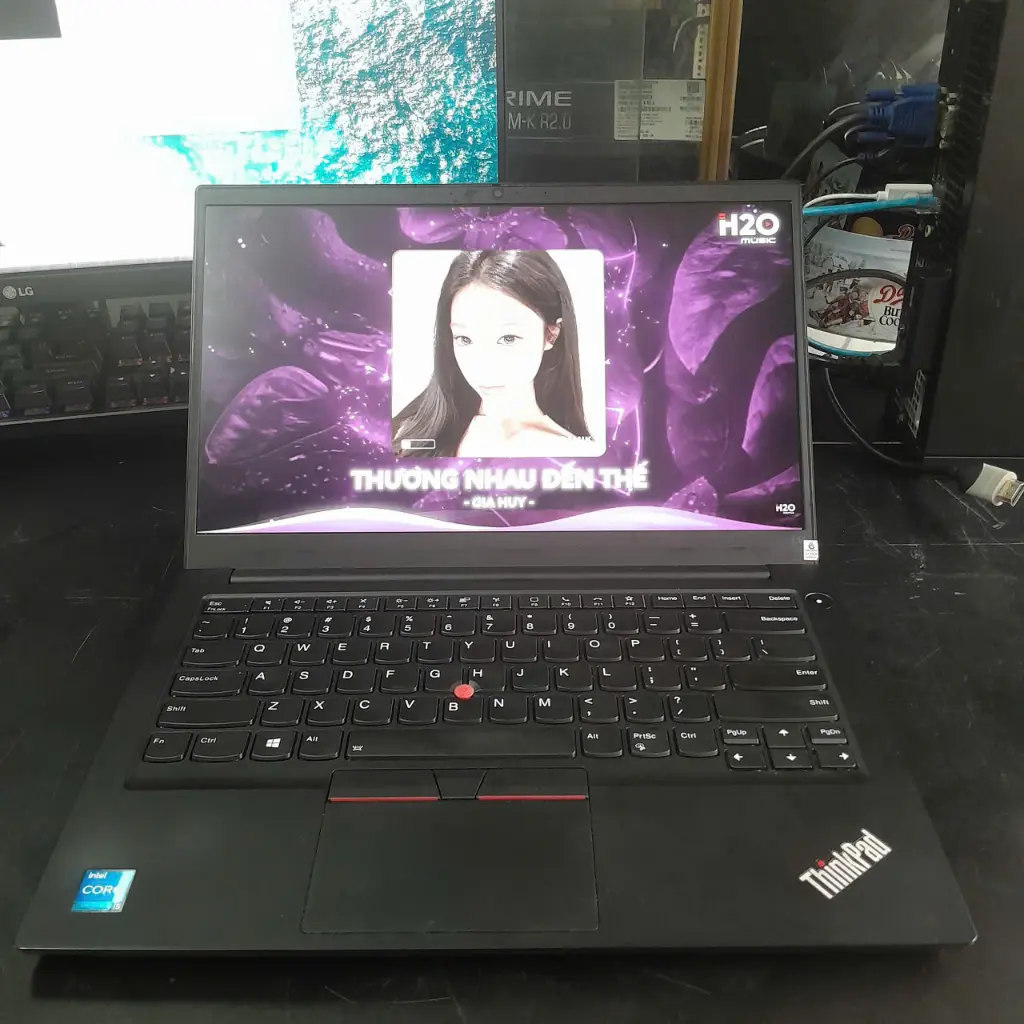 Lenovo ThinkPad E14 Gen 2 Like New | Intel Core i5-1135G7 | RAM 16GB | SSD 256GB | 14 inch FHD | Pin 100% | SSD 100%