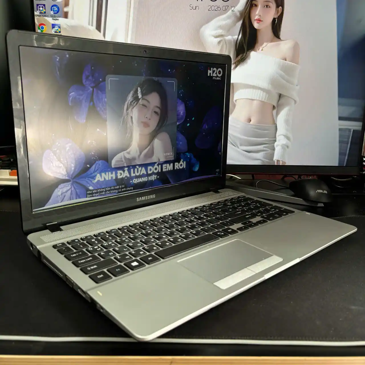 Samsung Series 3 NP370E5C | Core i7-4712MQ | RAM 8GB | SSD 256GB | GT 820M 2GB | 15.6" FHD 3