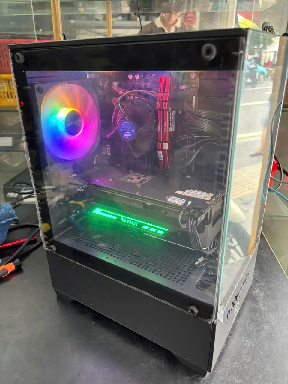 PC Gaming | Gigabyte H310M DS2 | Intel Core i5-9400 | RAM G.Skill 16GB | SSD SK hynix SC300 256GB + HDD 750GB | Palit GTX 1060 6GB | Atom PF650W