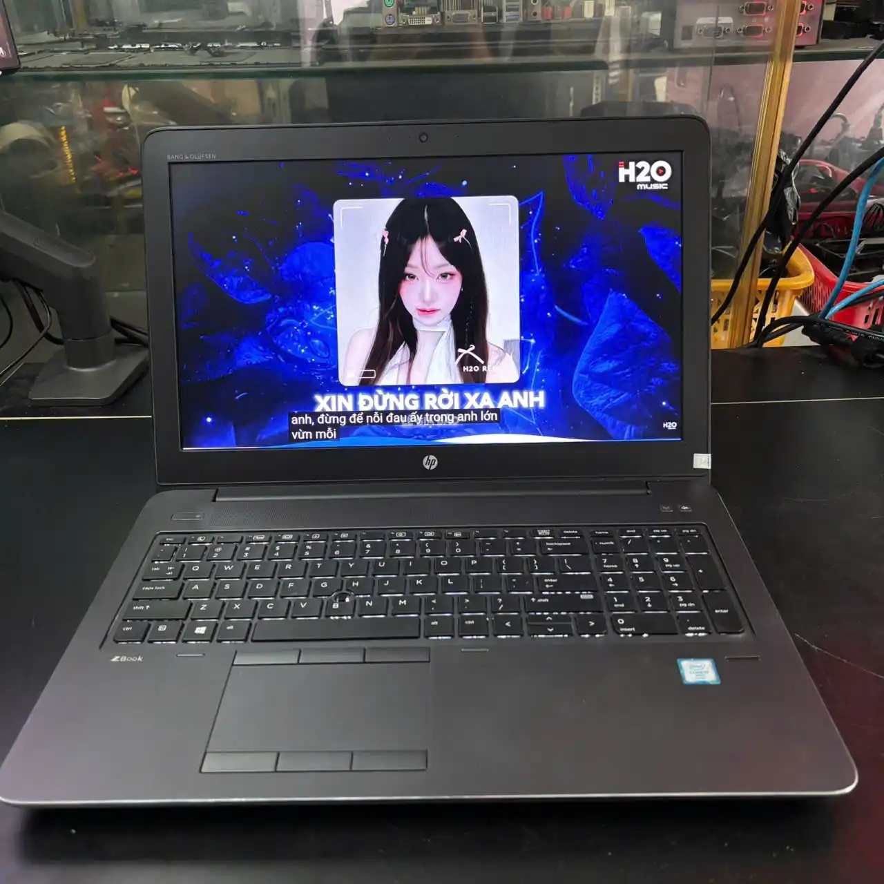 HP ZBook 15 G3 | Intel Core i7-6820HQ | RAM 8GB | SSD 256GB | NVIDIA Quadro M1000M 2GB | 15.6" Full HD | Pin 100%