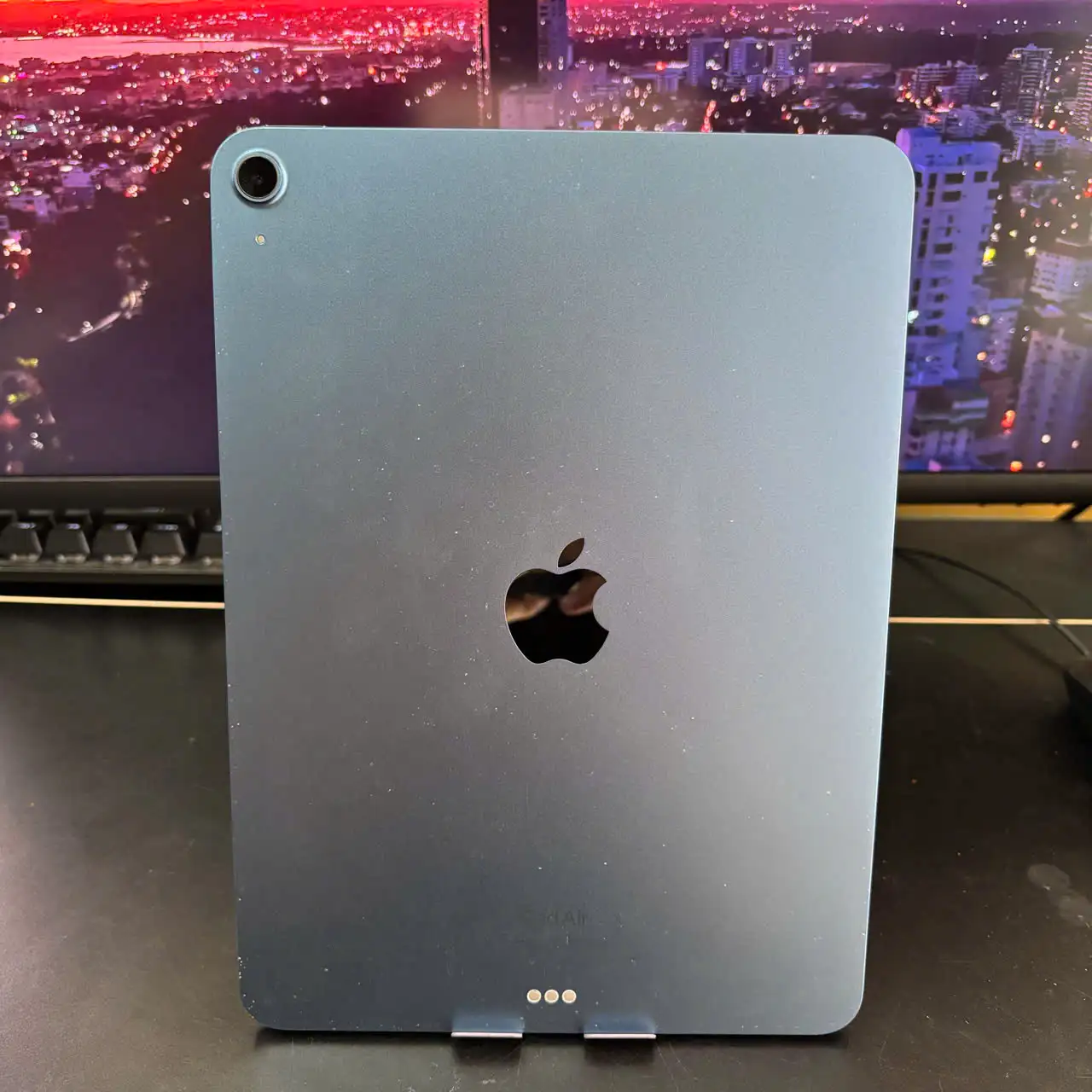 iPad Air 5 (2022) | Chip M1 | 64GB | 10.9" Liquid Retina | Wi-Fi 6 | USB-C | Pin 84% 2