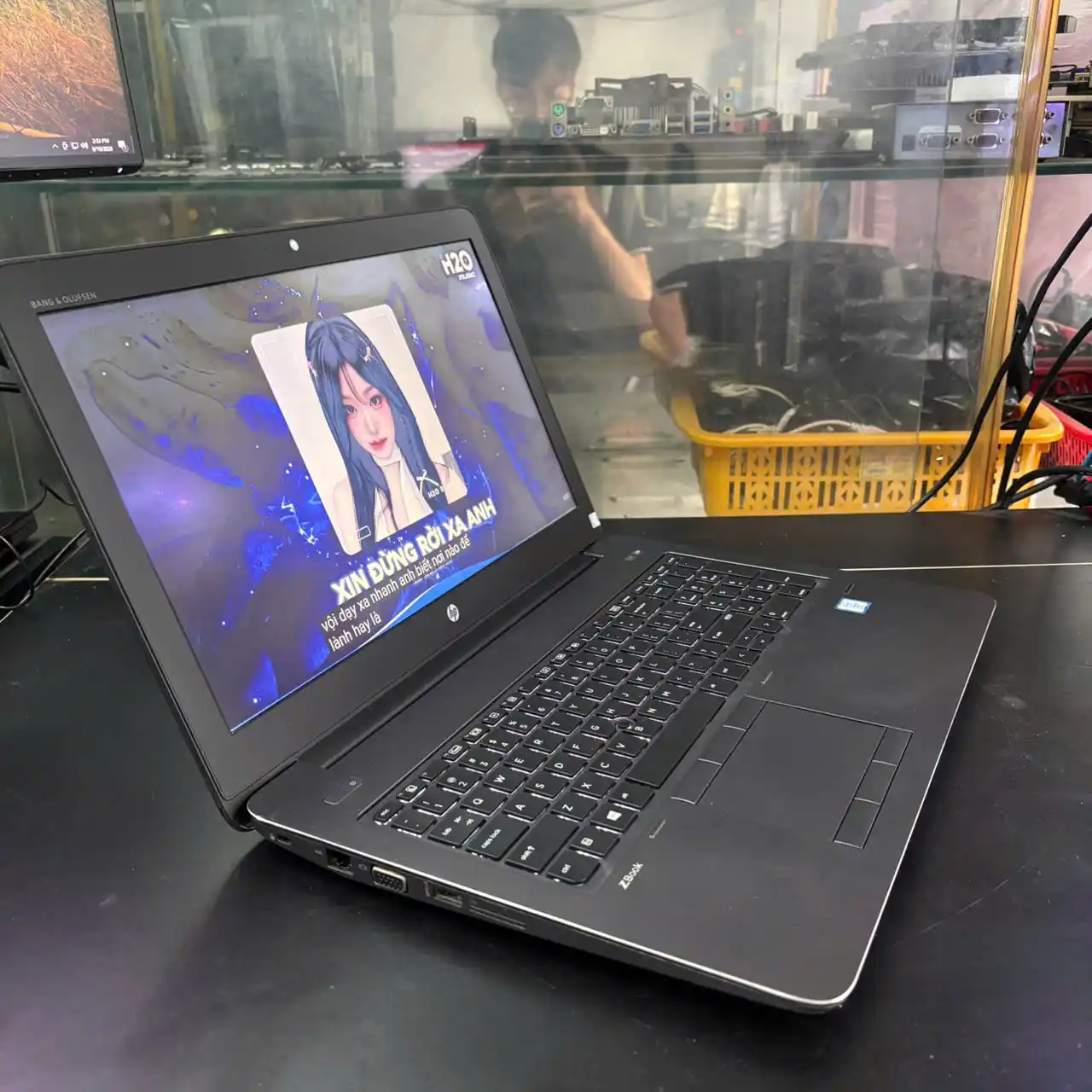Laptop Máy Trạm HP ZBook 15 G3 Cũ Giá Rẻ (i7-6820HQ/8GB/256GB/M1000M/Pin 100%) 3