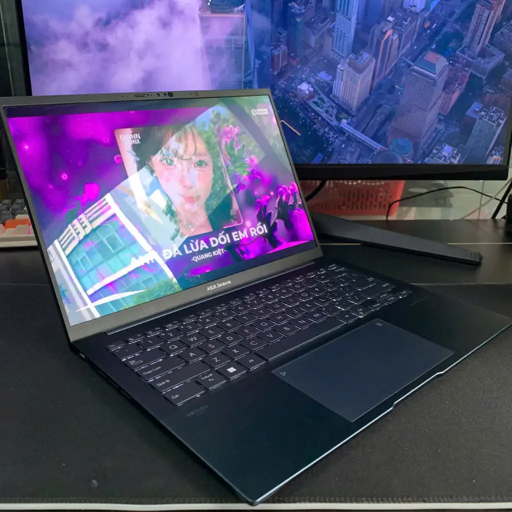 Asus ZenBook 14 UX3405MA | Core Ultra 5-125H | RAM 16GB | SSD 512GB | 14" 2.8K OLED 120Hz | Chỉ 1.2kg 4