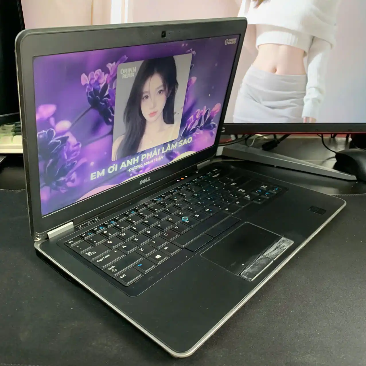 Dell Latitude E7440 Ultrabook | Core i5-4310U | RAM 4GB | HDD 500GB | 14" HD | Doanh Nhân Mỏng Nhẹ 3