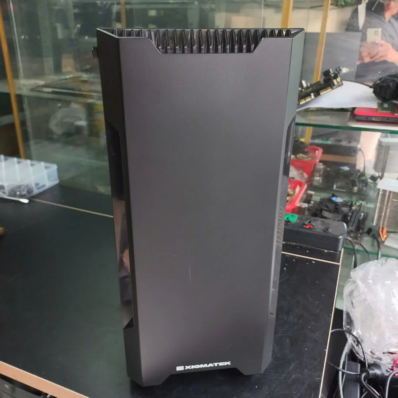 PC Đồ Họa Giả Lập | MSI B450 Tomahawk Max | AMD Ryzen 7 3700X | RAM 16GB Samsung | SSD 256GB + HDD 500GB | Gigabyte RTX 3050 6GB 2 Fan