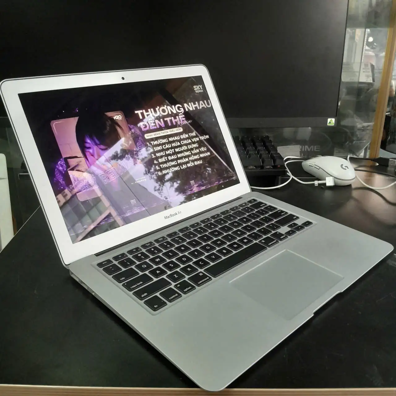 MacBook Air 2017 13.3 inch | Intel Core i5 | RAM 8GB | SSD 128GB - Pin Good Giá Rẻ 3