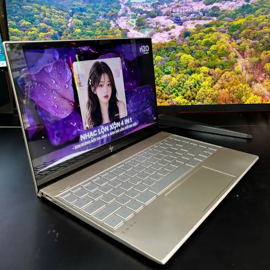 HP Envy 13 Ultrabook | Core i7-8550U | RAM 8GB | SSD 256GB | 13.3" FHD IPS | Thunderbolt 3 | Pin 100% 3