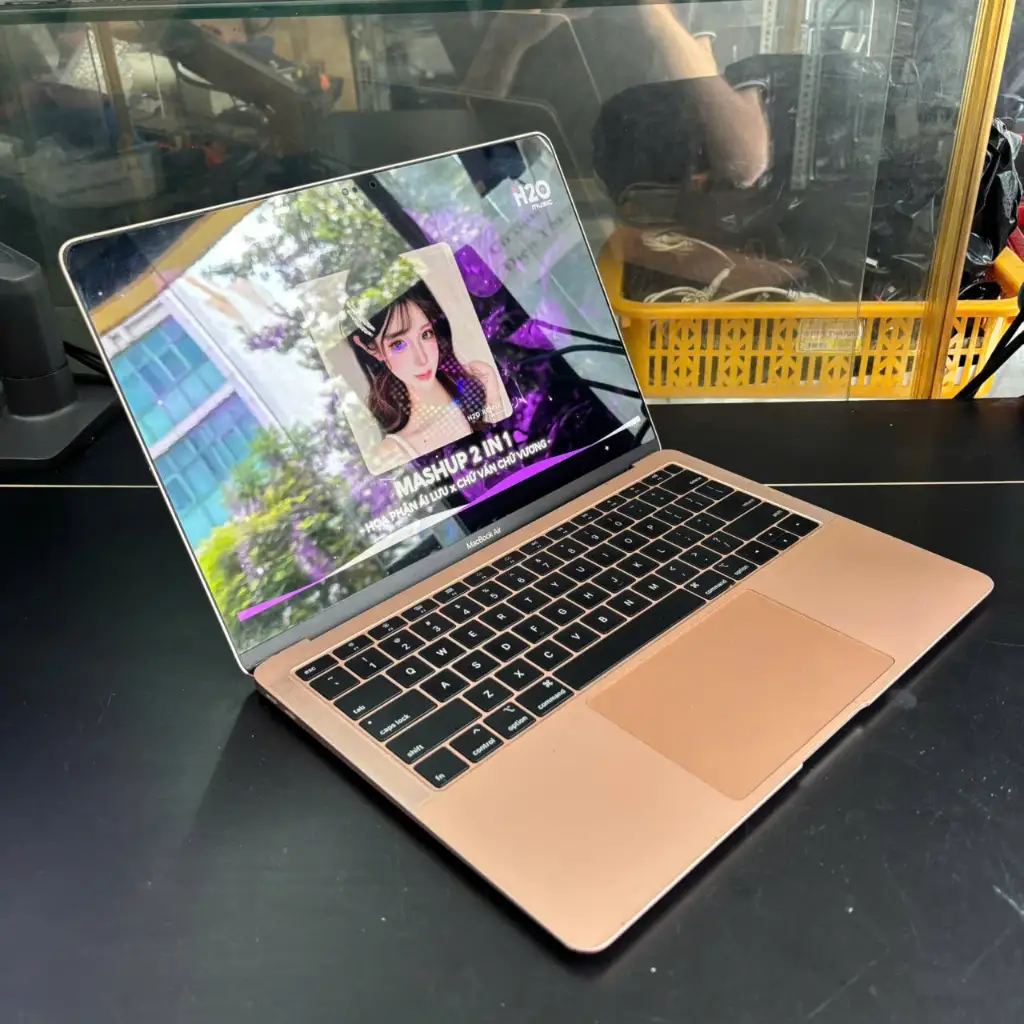 MacBook Air 2019 | Intel Core i5 | RAM 8GB | SSD 128GB | 13.3" Retina 2K | Pin Bình Thường | 347 Chu Kỳ 3