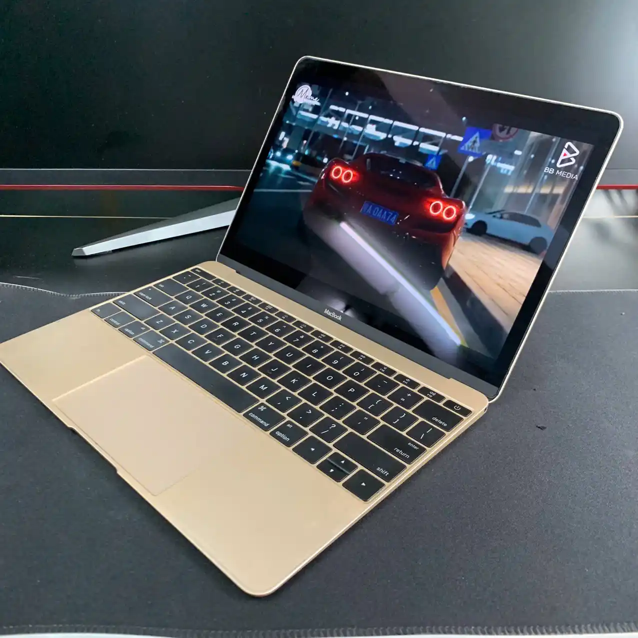 MacBook Retina 12 inch (Early 2016) | Core m3 1.1GHz | RAM 8GB | SSD 256GB 4