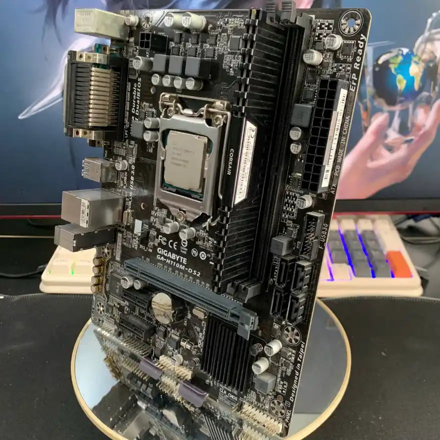 Combo Gigabyte GA-H110M-DS2 + Core i3-7100 + RAM 8GB DDR4 3