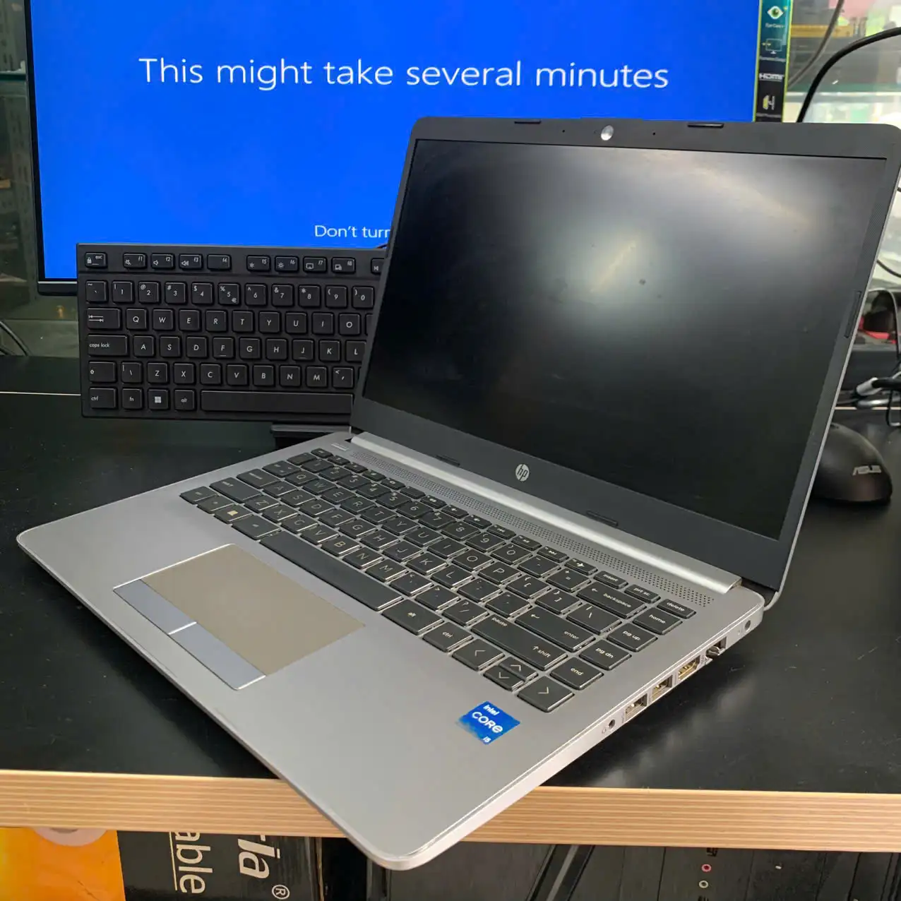 Laptop HP 240 G9 | Core i5-1235U | RAM 16GB | SSD 512GB | Màn Hình 14" FHD 4