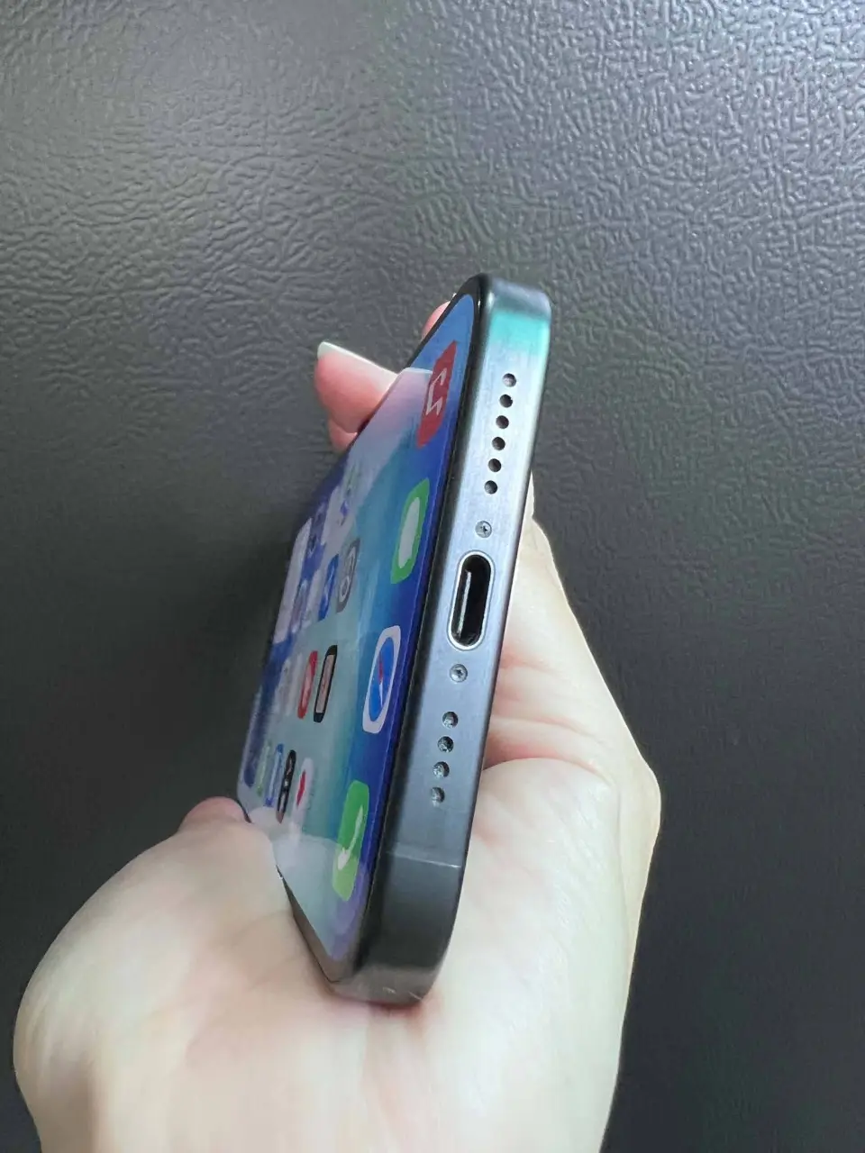 iPhone 15 Pro Max 256GB Quốc Tế Mỹ (LL/A) - Màu Titan 3