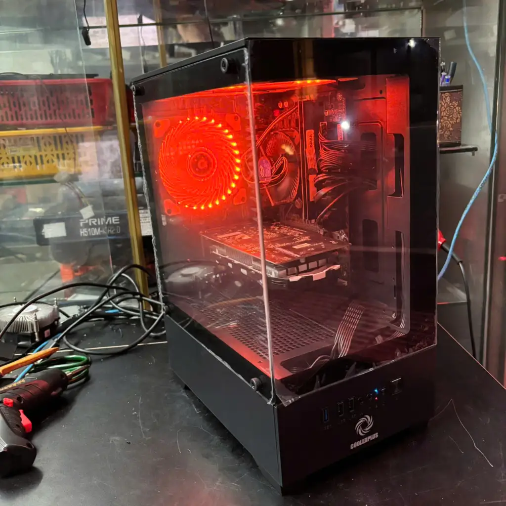 PC Gaming Giá Rẻ | Gigabyte H310M DS2 | Intel Core i5-8400 | RAM Kingmax 16GB | SSD 256GB + HDD 750GB | Micro RTX 1050 Ti 4GB | Atom PF650W | Case Aqua EX-328 2