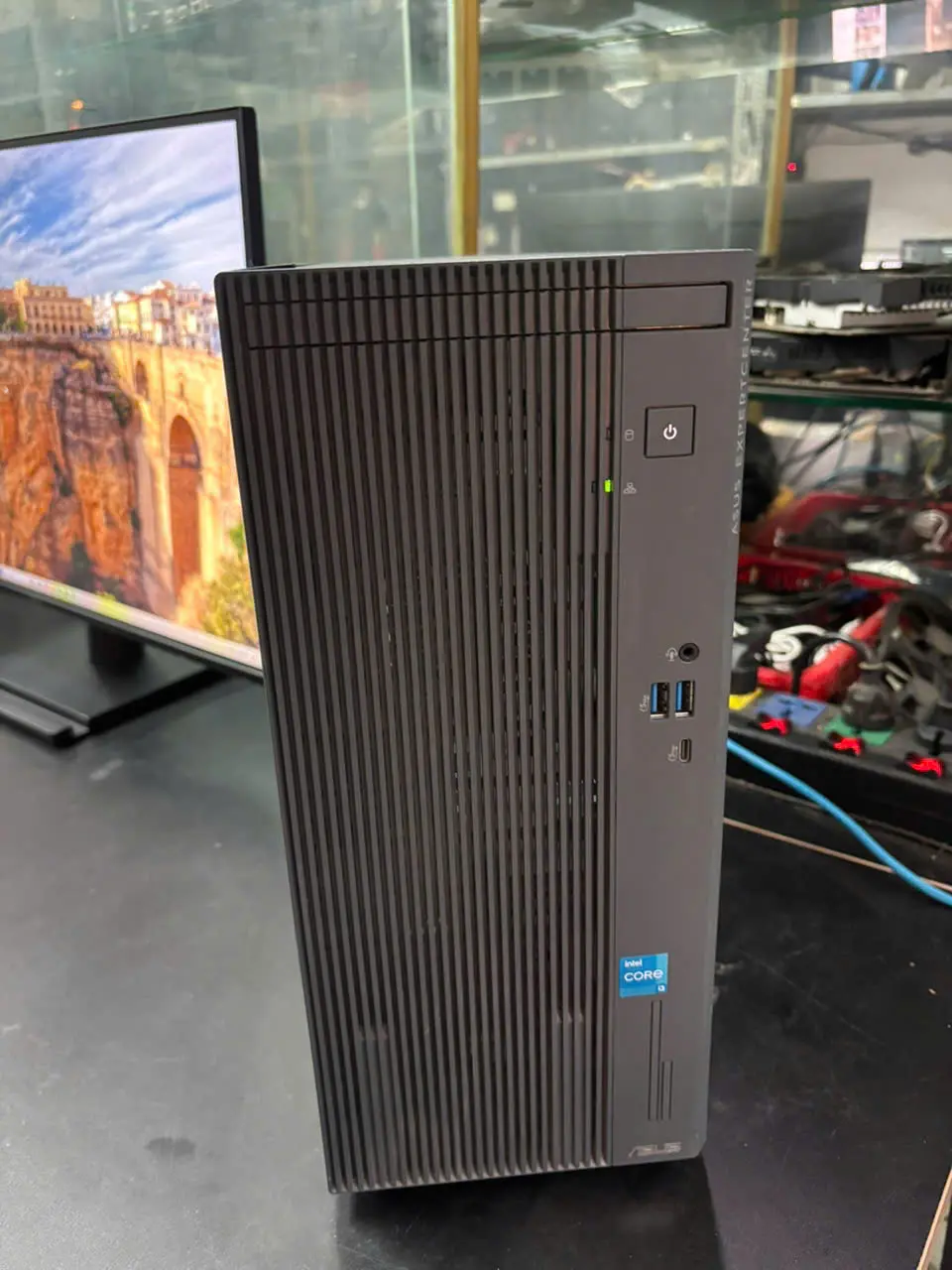 Bộ PC ASUS ExpertCenter P500MV-31315U041W | Intel Core i3-1315U | RAM 8GB DDR5 | SSD 256GB | Wi-Fi 6 | Windows 11 | Màn ASUS VA27AQ 27" QHD IPS 75Hz 3