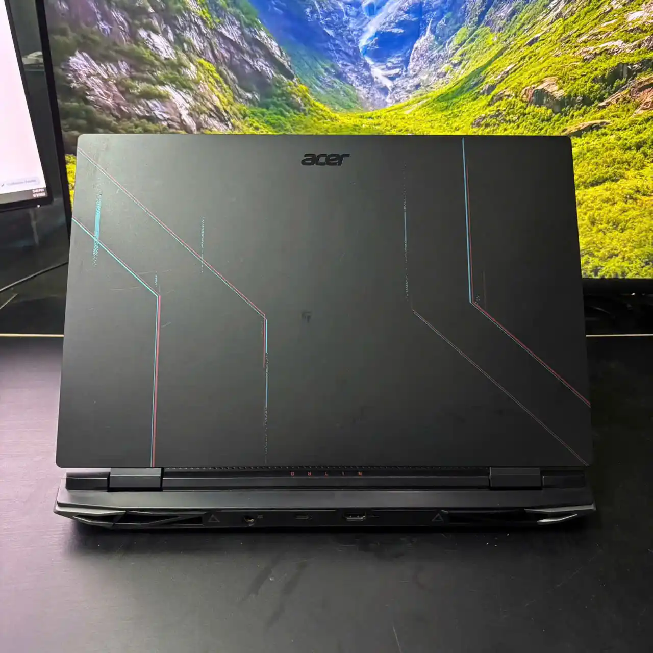 Acer Nitro 5 AN515-58 | Core i5-12500H | RAM 16GB | SSD 512GB | RTX 3050 4GB | 15.6" FHD 144Hz | Pin 100% 4