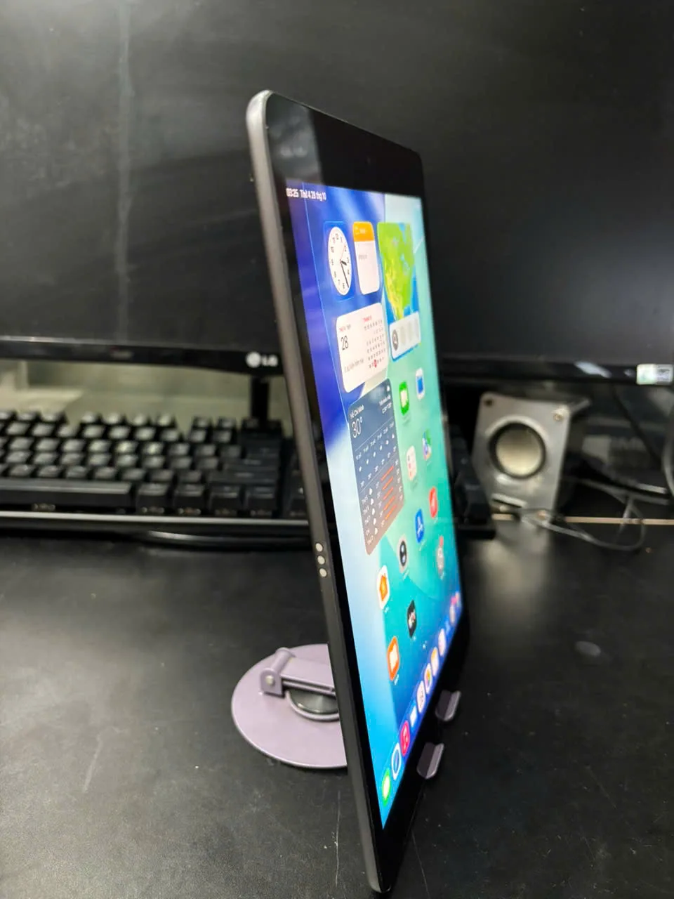 iPad Gen 9 | 64GB | 10.2 inch | Pin 79% | Xước Viền 3